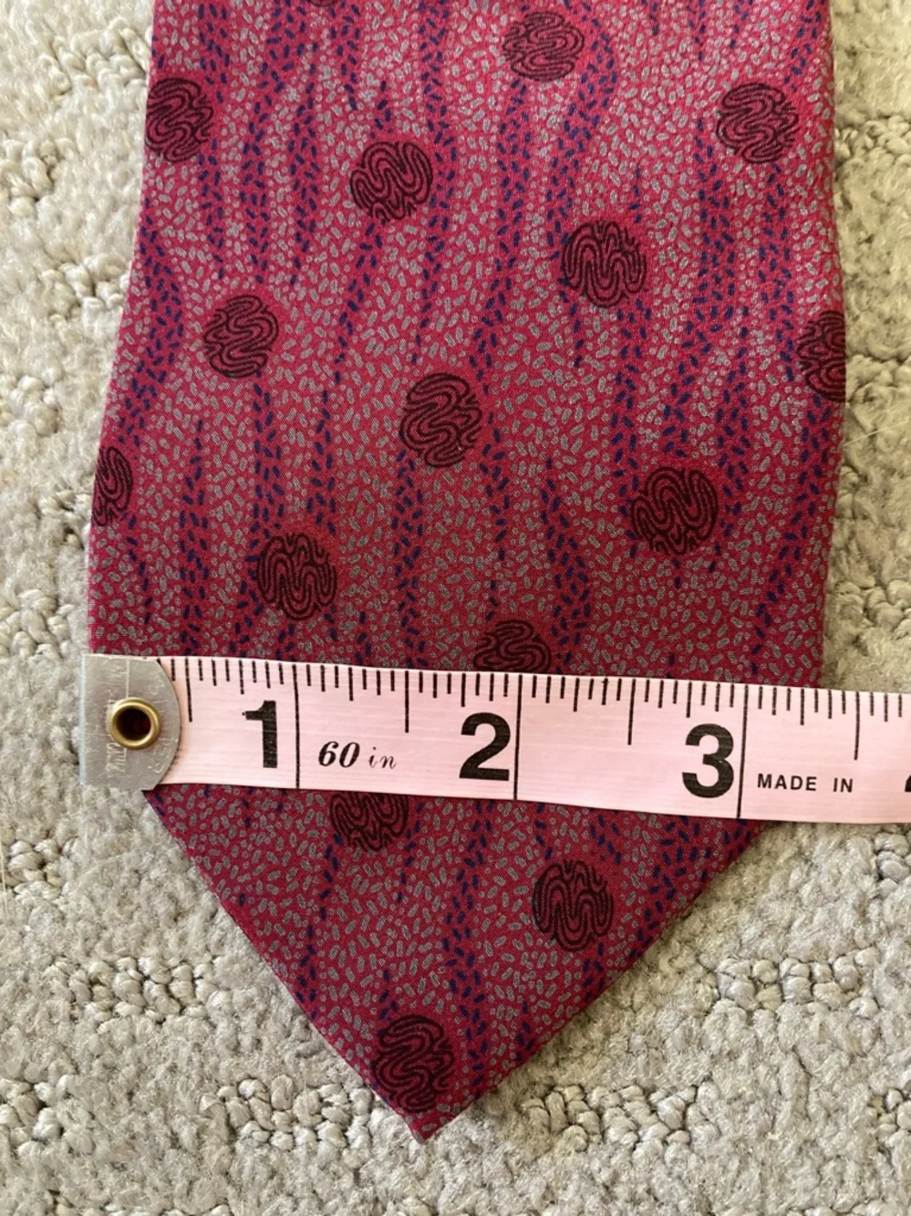 Vintage LANVIN 100% silk burgundy neck tie.